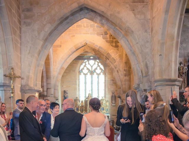 Le mariage de Melvin et Elodie à Plougonven, Finistère 5