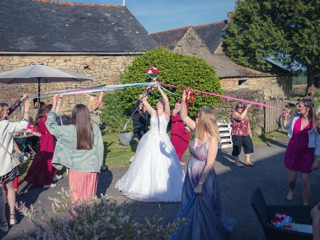 Le mariage de Melvin et Elodie à Plougonven, Finistère 26