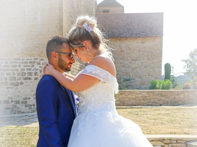 Le mariage de Loïc et Emilie à Saint-Hilaire-de-Brens, Isère 44