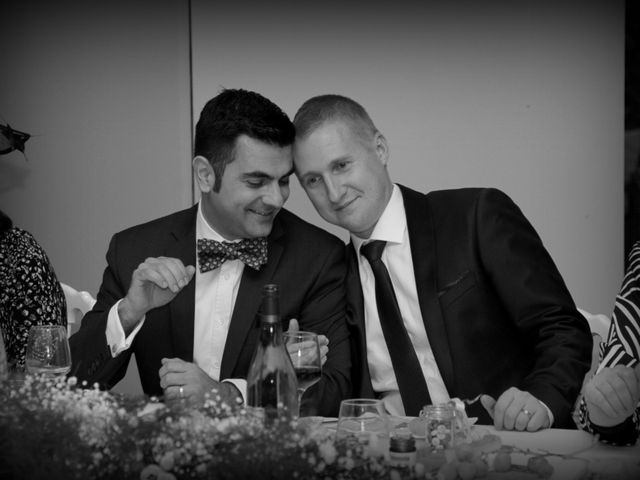 Le mariage de Stéphane et James à Saint-Hilaire-de-Brethmas, Gard 37