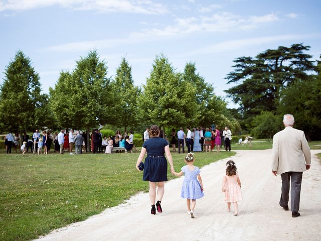 Le mariage de Adrien et Sabrina à Savigny-le-Temple, Seine-et-Marne 18