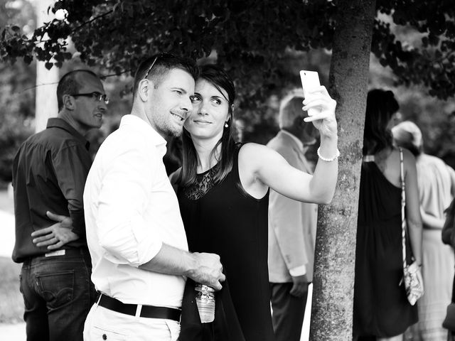 Le mariage de Adrien et Sabrina à Savigny-le-Temple, Seine-et-Marne 20