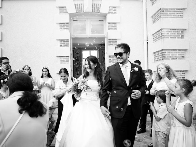 Le mariage de Adrien et Sabrina à Savigny-le-Temple, Seine-et-Marne 77