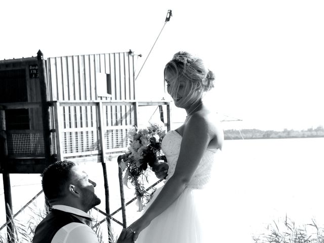 Le mariage de Thomas et Cydjie à Saint-Ciers-de-Canesse, Gironde 9