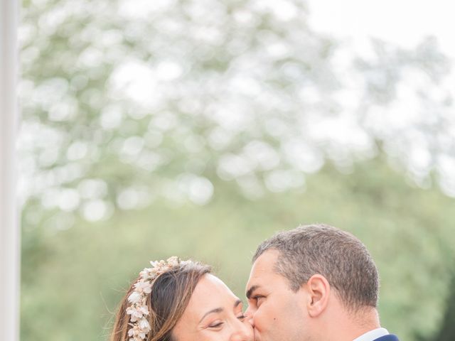 Le mariage de Selim et Sarah à Mortagne-sur-Gironde, Charente Maritime 29