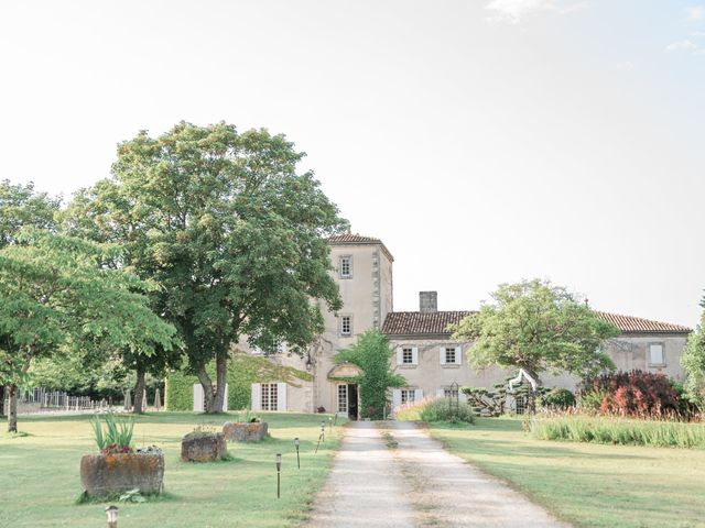 Le mariage de Selim et Sarah à Mortagne-sur-Gironde, Charente Maritime 44