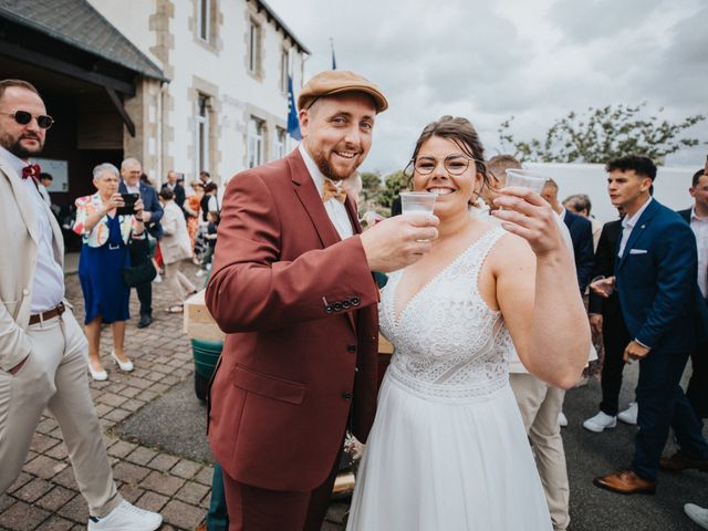 Le mariage de Florian et Manon à Tréglonou, Finistère 19