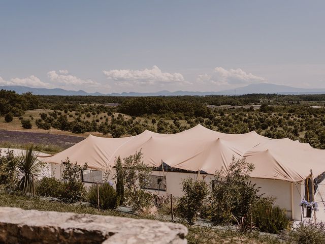 Le mariage de Benjamin et Anaelle à Montjoyer, Drôme 3