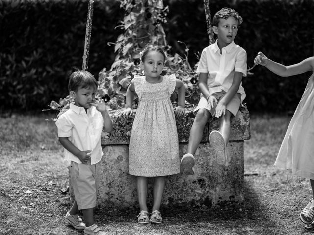 Le mariage de Alexandre et Elodie à Berneuil, Charente Maritime 3