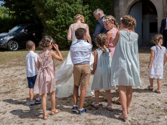 Le mariage de Alexandre et Elodie à Berneuil, Charente Maritime 11