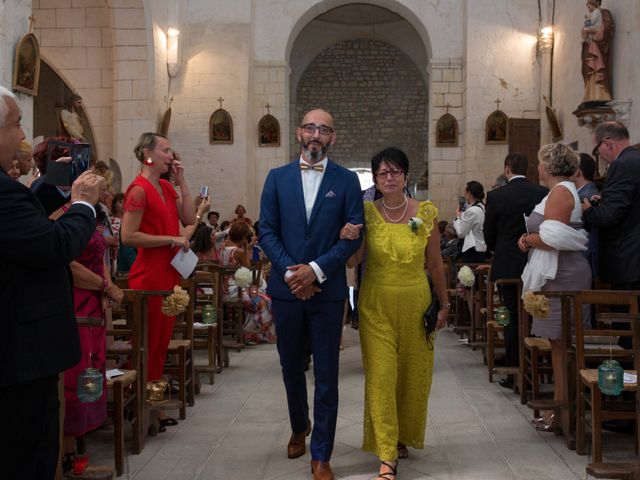 Le mariage de Alexandre et Elodie à Berneuil, Charente Maritime 14