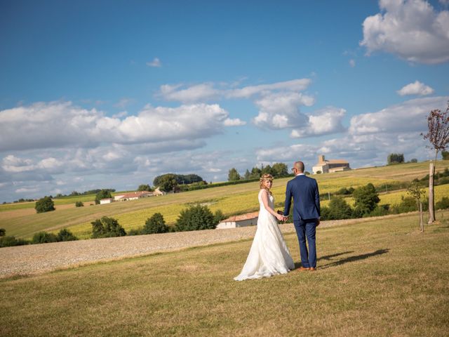 Le mariage de Alexandre et Elodie à Berneuil, Charente Maritime 21