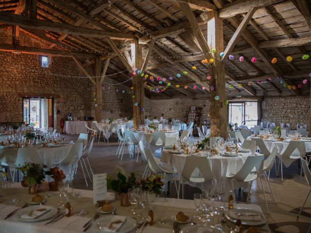 Le mariage de Alexandre et Elodie à Berneuil, Charente Maritime 27