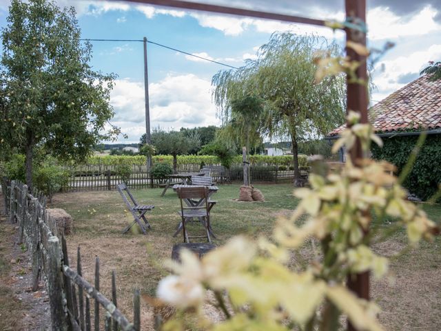 Le mariage de Alexandre et Elodie à Berneuil, Charente Maritime 31