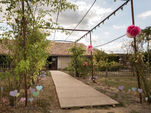 Le mariage de Alexandre et Elodie à Berneuil, Charente Maritime 32