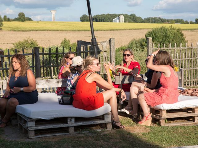 Le mariage de Alexandre et Elodie à Berneuil, Charente Maritime 37