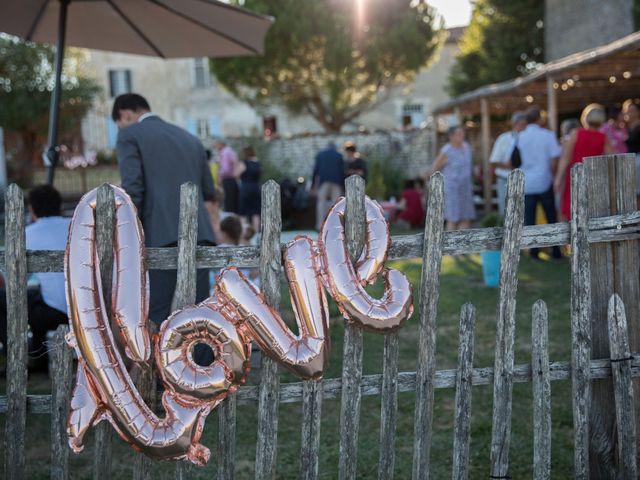 Le mariage de Alexandre et Elodie à Berneuil, Charente Maritime 40