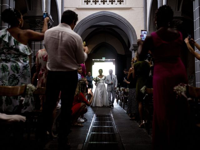 Le mariage de Guillaume et Laura à Aydat, Puy-de-Dôme 16