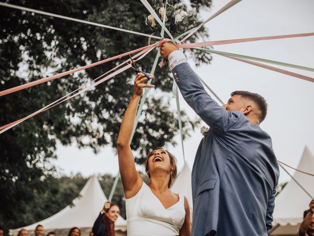 Le mariage de Guillaume et Laura à Aydat, Puy-de-Dôme 32