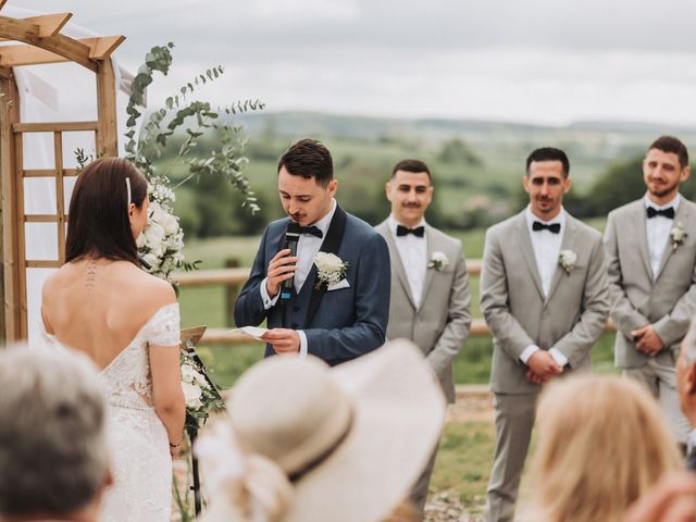 Le mariage de Maxime et Noémie à Forges-les-Eaux, Seine-Maritime 31