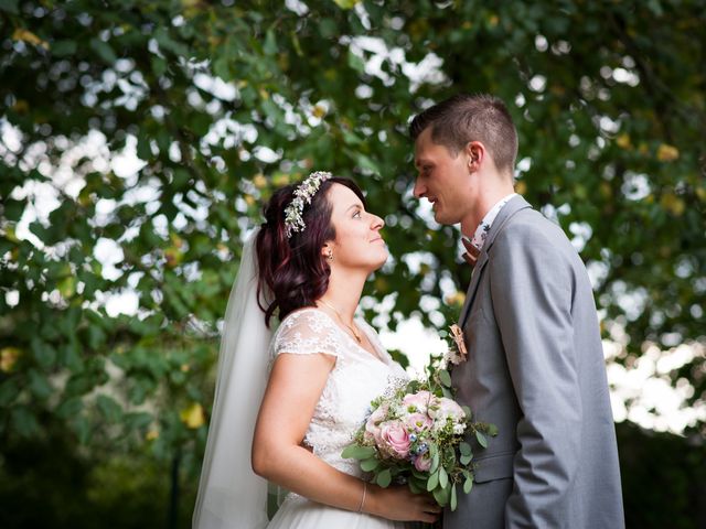 Le mariage de Bastien et Tiffany à Saint-Jean-le-Vieux, Ain 1