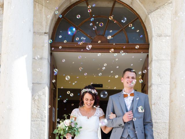 Le mariage de Bastien et Tiffany à Saint-Jean-le-Vieux, Ain 6