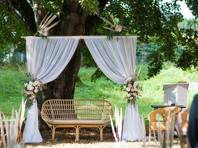 Le mariage de Bastien et Tiffany à Saint-Jean-le-Vieux, Ain 11