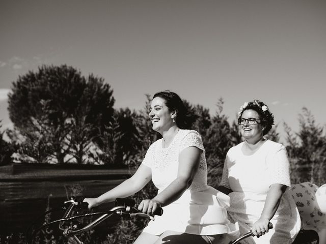 Le mariage de Geneviève et Pauline à Gordes, Vaucluse 1