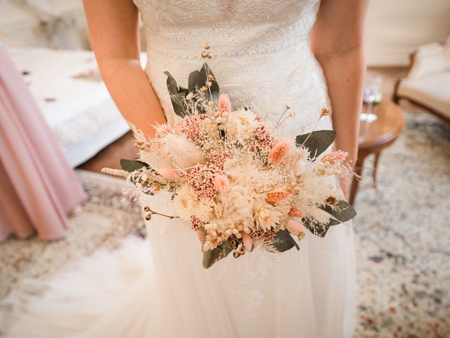 Le mariage de Thomas et Léa à Port-d'Envaux, Charente Maritime 42