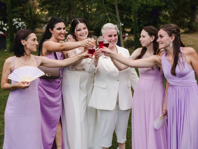 Le mariage de Anaïs et Angéline à La Tour-de-Salvagny, Rhône 15