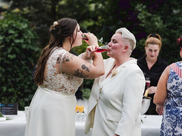 Le mariage de Anaïs et Angéline à La Tour-de-Salvagny, Rhône 21