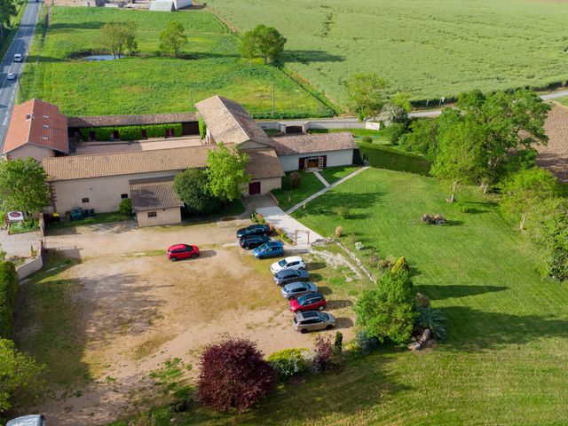 Le mariage de Clément et Charline à Ambérieux-en-Dombes, Ain 36