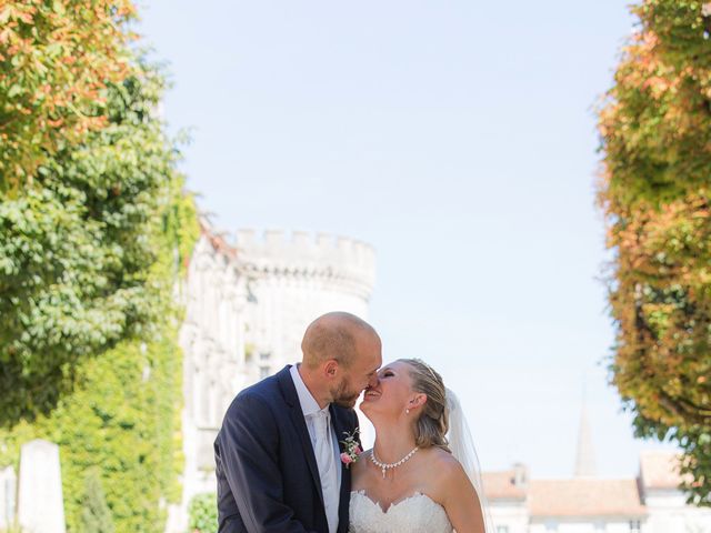 Le mariage de Stéphanie et Fabien à Angoulême, Charente 48