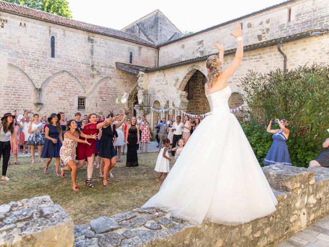 Le mariage de Stéphanie et Fabien à Angoulême, Charente 61