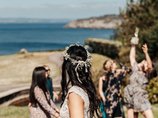 Le mariage de yann et Cécilia à Douarnenez, Finistère 56