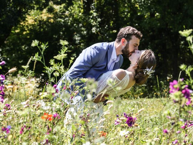 Le mariage de Thibaut et Mathilde à Vaux-sur-Mer, Charente Maritime 17