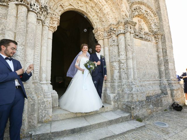 Le mariage de Thibaut et Mathilde à Vaux-sur-Mer, Charente Maritime 36