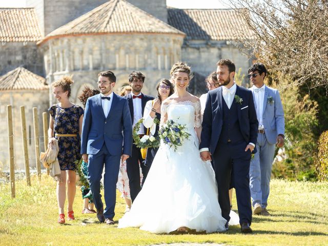 Le mariage de Thibaut et Mathilde à Vaux-sur-Mer, Charente Maritime 48