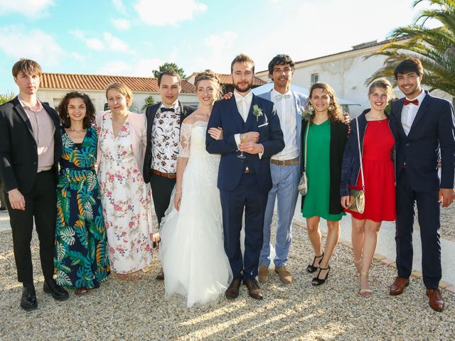 Le mariage de Thibaut et Mathilde à Vaux-sur-Mer, Charente Maritime 67