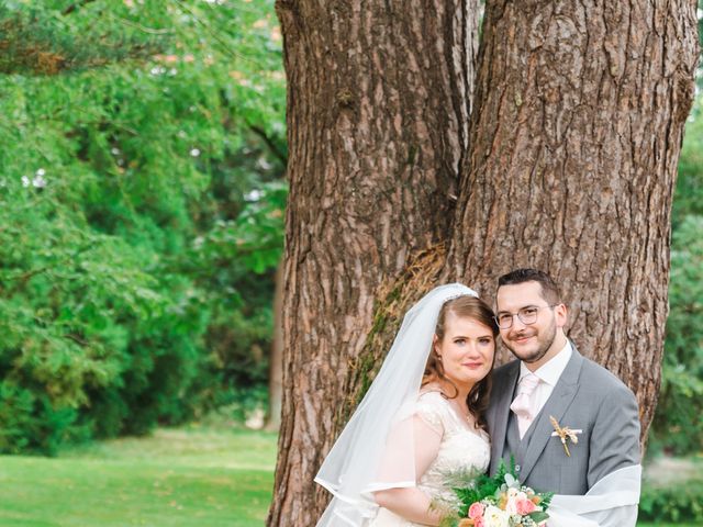 Le mariage de Hugo et Margot à Bagnoles-de-l&apos;Orne, Orne 9