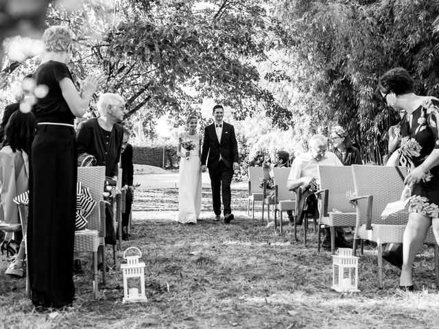 Le mariage de Christian et Emilie à Lucenay, Rhône 16