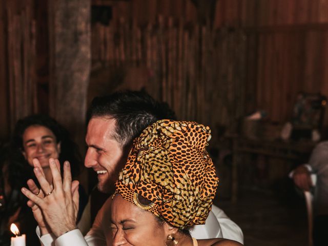 Le mariage de Alex et Sarah à Beaumontois-en-Périgord, Dordogne 66