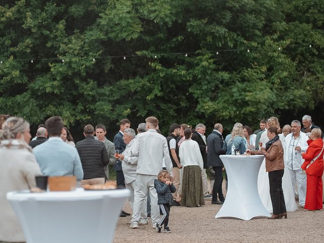 Le mariage de Justin et Céline à Choué, Loir-et-Cher 15
