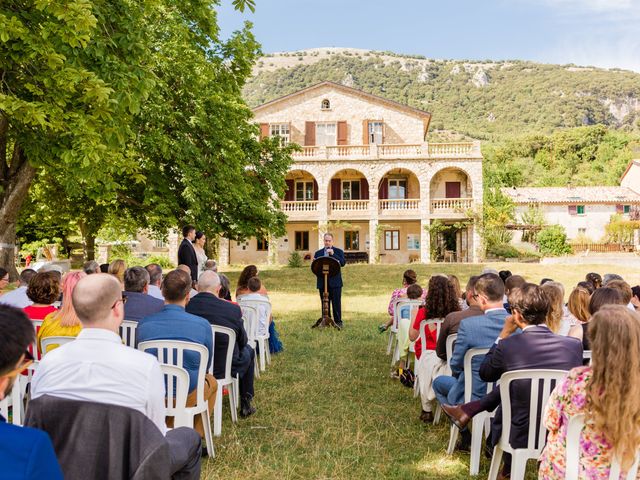 Le mariage de Thomas et Michelle à Tourette-sur-Loup, Alpes-Maritimes 17