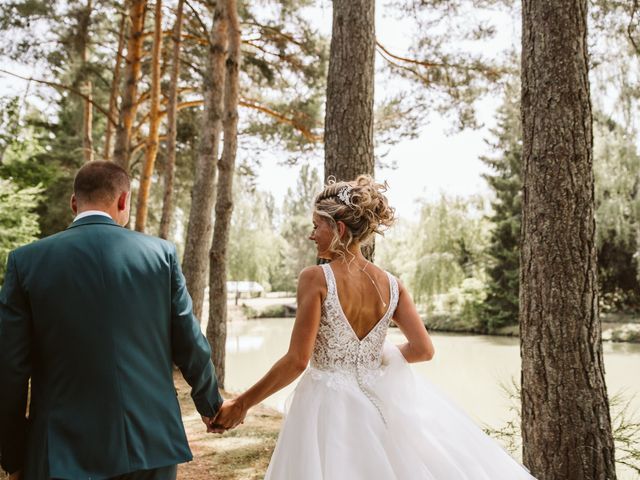 Le mariage de Valentin et Mélanie à Chambon-la-Forêt, Loiret 18