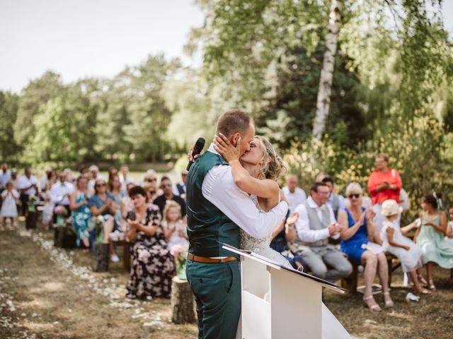 Le mariage de Valentin et Mélanie à Chambon-la-Forêt, Loiret 28