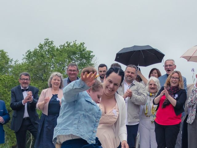 Le mariage de Arnaud et Mélanie à Lanvéoc, Finistère 32