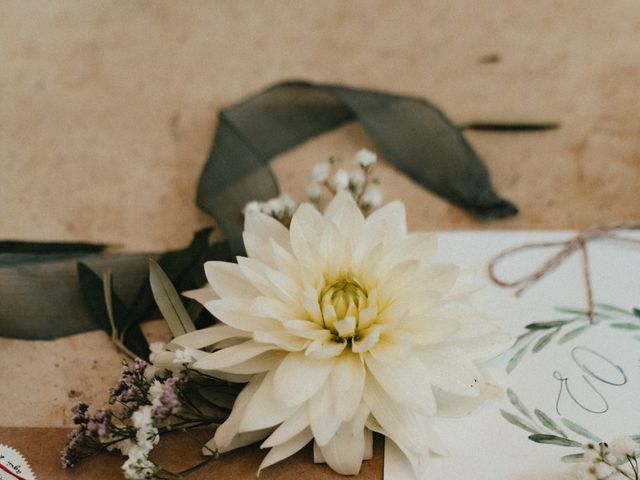 Le mariage de Olivier et Eulalie à Beauregard-Baret, Drôme 22