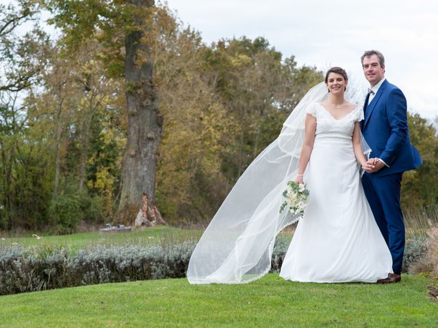 Le mariage de Grégoire et Clémence à Marlieux, Ain 3