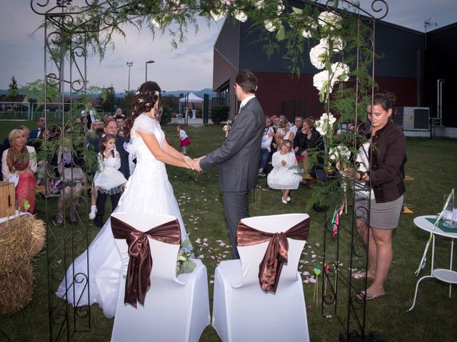 Le mariage de Luc et Lucie à Zellwiller, Bas Rhin 2